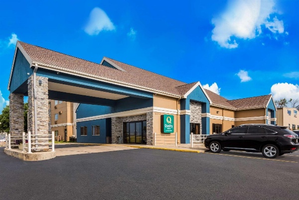 Quality Inn Des Moines image 1