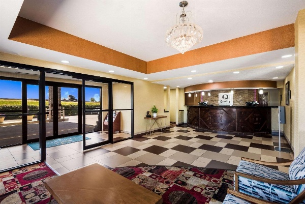 Quality Inn Des Moines image 5